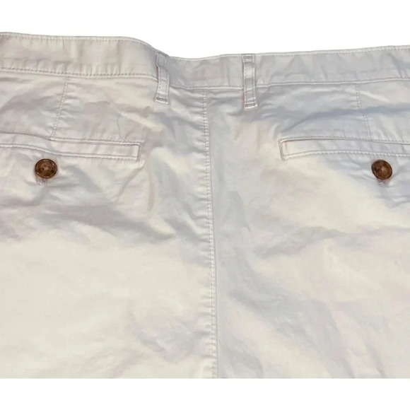 Michael Kors Men's White Flat Front Golf Shorts - Picture 8 of 10